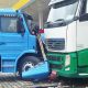 Acidente entre carretas no estacionamento do GRAAL em Queluz