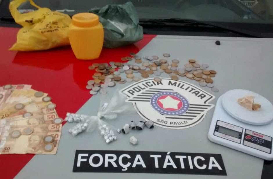 Duas pessoas são detidas por tráfico de drogas em Aparecida