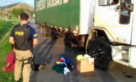 Caminhoneiro embriagado furta produtos em restaurante as margens da rodovia e é preso pela PRF