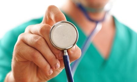 Medicina: Ministério da Saúde vai financiar mais de mil bolsas de residência
