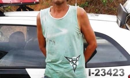Homem esfaqueia mulher no pescoço e é preso em flagrante pela PM de Cruzeiro