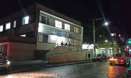 Após duas horas fechada, Santa Casa de Cruzeiro abre novamente e atendimento é regularizado
