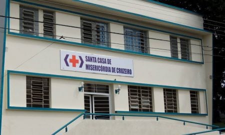 Urgente: Santa Casa de Cruzeiro está fechada neste sábado; nenhum médico na entidade por falta de pagamento
