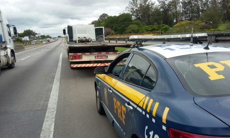 PRF recupera caminhão na rodovia Presidente Dutra em São José