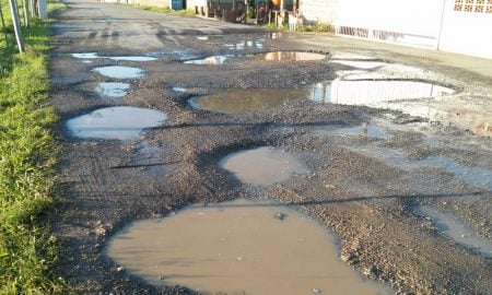 População se revolta com buracos na Várzea Alegre em Cruzeiro