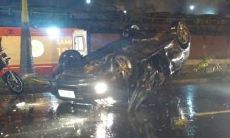 Acidente entre 3 carros deixa um ferido em Volta Redonda/RJ