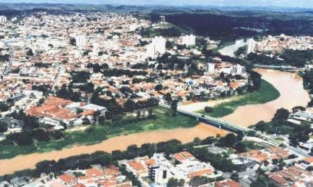 Criança de 4 anos tem 75% do corpo queimado enquanto brincava com o irmão em Jacareí