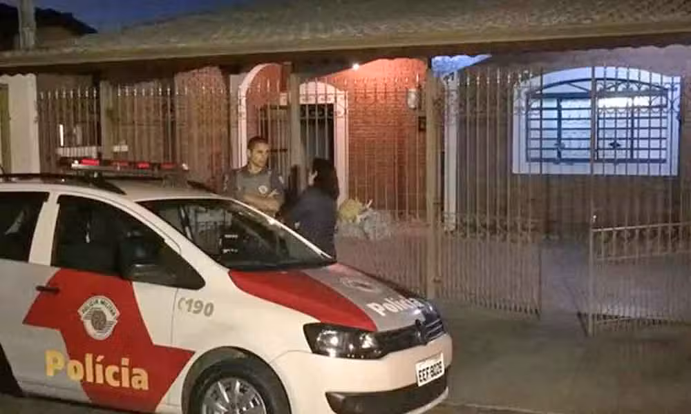 Homem de 37 anos esfaqueia mãe e avó em São José dos Campos