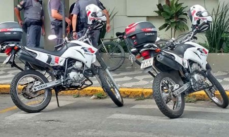 Rocam da Polícia Militar prende homem por ameaça na Rua Capitão Neco no centro de Cruzeiro
