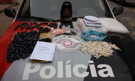 Rocam da PM de Guará prende traficante com 173 picos de cocaína e 178 porções de maconha