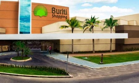 Mãe abandona filho de 8 anos dentro do carro no Shopping Buriti em Guará