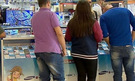 Comércio começa a atender em horário estendido no Vale do Paraíba