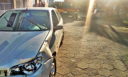 Motociclista se fere em acidente com carro em Cruzeiro