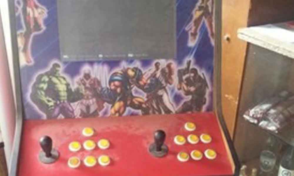 PM apreende máquina caçá-níquel em bar de São José dos Campos