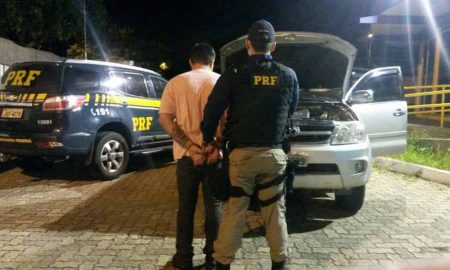 PRF recupera caminhonete na Via Dutra em Lavrinhas