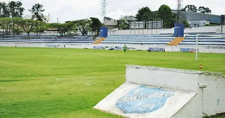 Todos os três estádios das equipes profissionais do Vale do Paraíba foram interditados pela Federação Paulista de Futebol