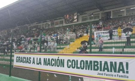 Arena Condá lotada recebe corpos das vítimas do acidente e agradece apoio