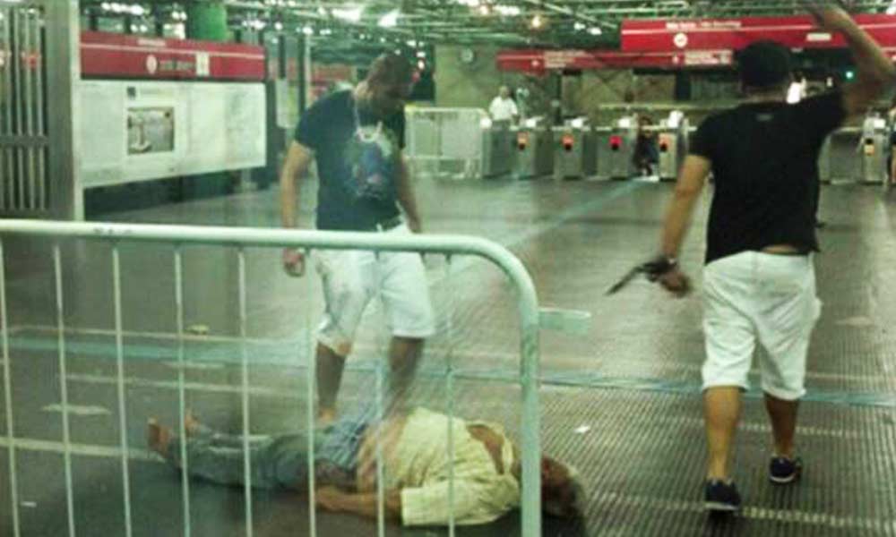 Ambulante morre após ser espancado em estação do Metrô de São Paulo