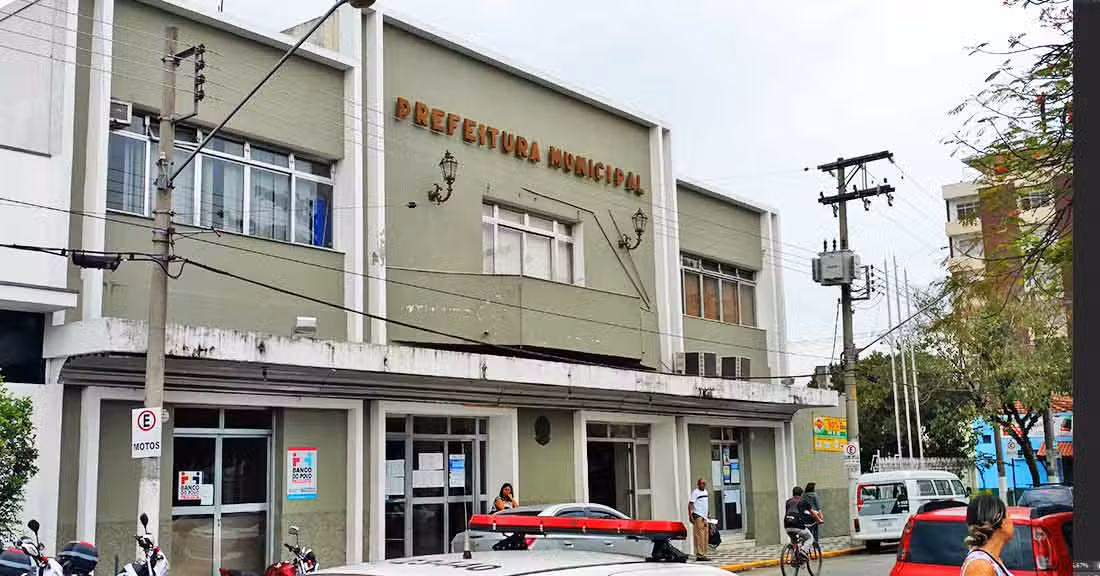 Com R$ 120 milhões de dívidas, Rafic decreta calamidade financeira de Cruzeiro