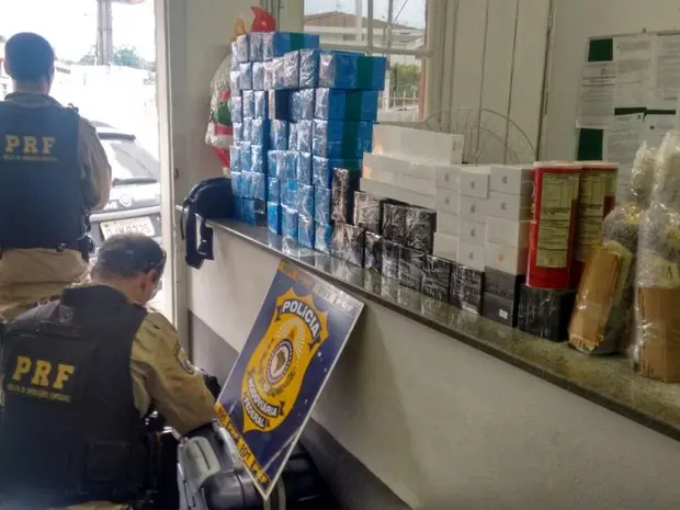 Homem é preso com mais de 143 Iphones originais pela Polícia Rodoviária Federal