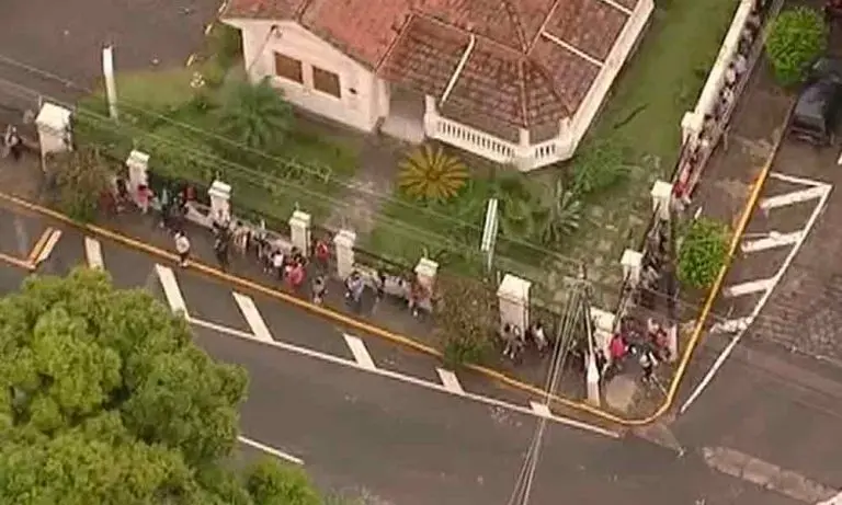 Vaga de emprego em Jacareí gera fila com mais de 100 candidatos a vaga