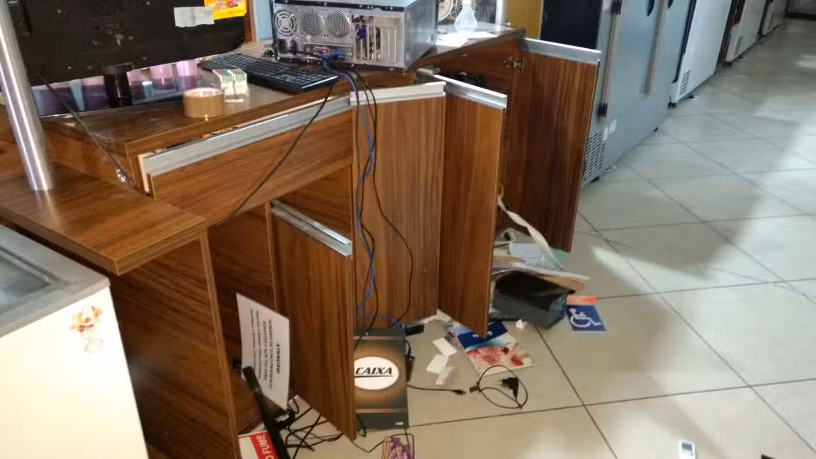 Sorveteria é furtada no centro de Cachoeira Paulista