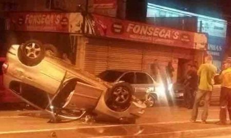 Motorista embriagado provoca acidente na avenida Cassiano Ricardo