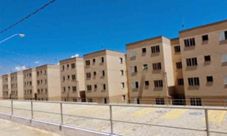 Menor de idade é apreendido com carro furtado no Residencial Eco Vale em Cruzeiro
