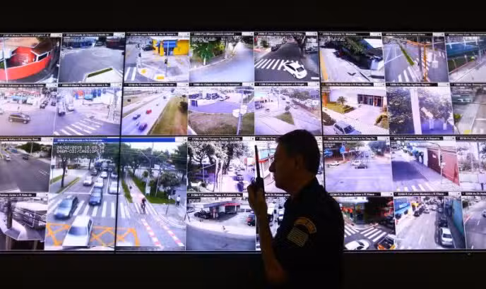 Câmeras do COI auxiliam combate à pichação em São José e Taubaté