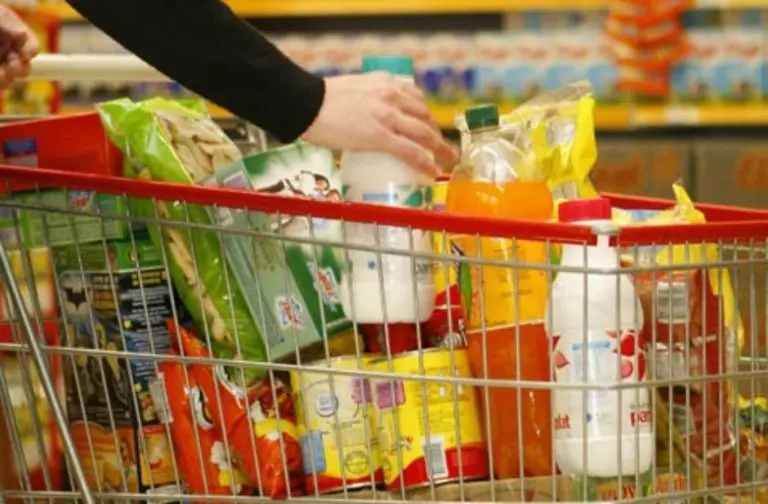 Preço médio da cesta básica cai pelo 3º mês seguido no Vale