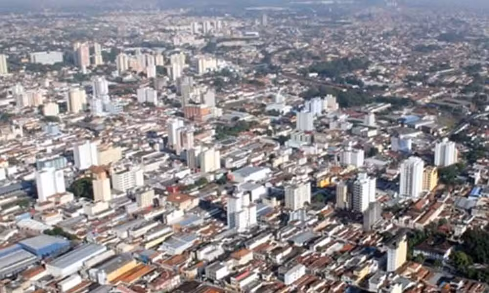 Jacareí abre inscrições para transporte universitário gratuito