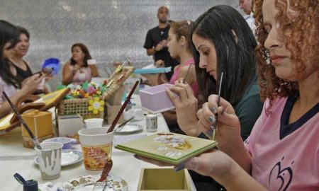 Escola da Família oferece 183 bolsas de estudos em Faculdades no Vale do Paraíba