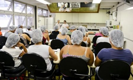 Prefeitura de São José oferece cursos gratuitos de marmita fit e hambúrguer gourmet