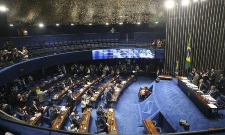 Senado aprova projeto que impede operadora de limitar da banda larga fixa