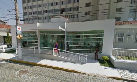 Jovem de 22 anos é baleada no rosto durante tentativa de assalto em Guaratinguetá