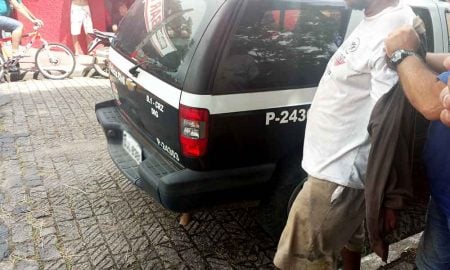 Homem molesta menina de 4 anos e é preso por moradores em Cruzeiro