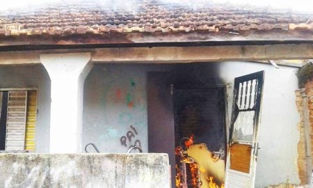 Casa pega fogo na Vila Paulo Romeu em Cruzeiro