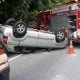 Acidente entre caminhão de lixo e carro deixa quatro feridos na Tamoios em Caraguatatuba
