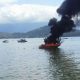 Lancha pega fogo em Angra dos Reis/RJ