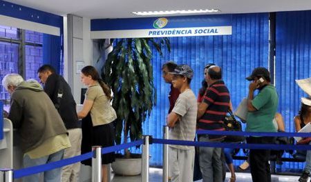 Governo quer dar 6 meses para estados e municípios reformarem Previdência