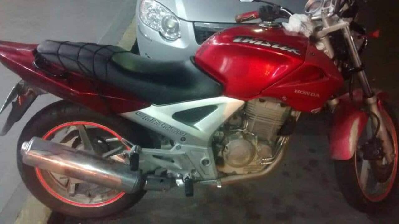 Dupla armada assalta senhor na SP 52 – Cruzeiro/Passa Quatro, e leva a moto