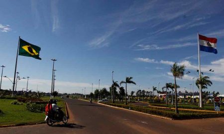 Grupo assalta R$ 100 milhões e leva cenário de guerra à fronteira Brasil-Paraguai
