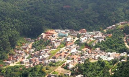 Bombeiros localizam 11 pessoas perdidas na Cantareira