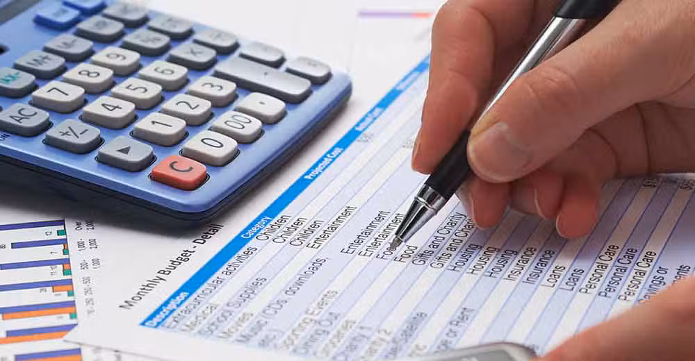 Inadimplência de empresas avança 4,3% em abril, dizem SPC Brasil e CNDL