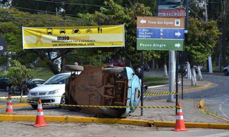 Campanha Maio Amarelo chama atenção de motoristas em São Lourenço/MG