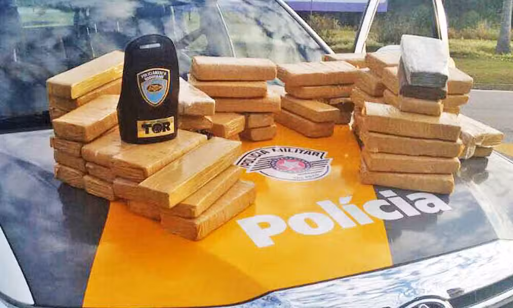 PRE apreende 54 kg de maconha em Jacareí