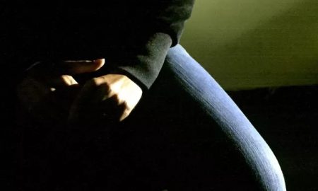 Professor de 59 anos é flagrado em um motel com aluna de 17 anos