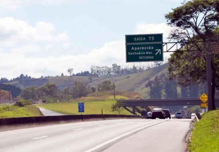 Obras na via Dutra: Vale do Paraíba recebe serviços de recuperação de pavimento