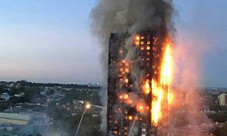 Incêndio consome prédio residencial de 27 andares em Londres