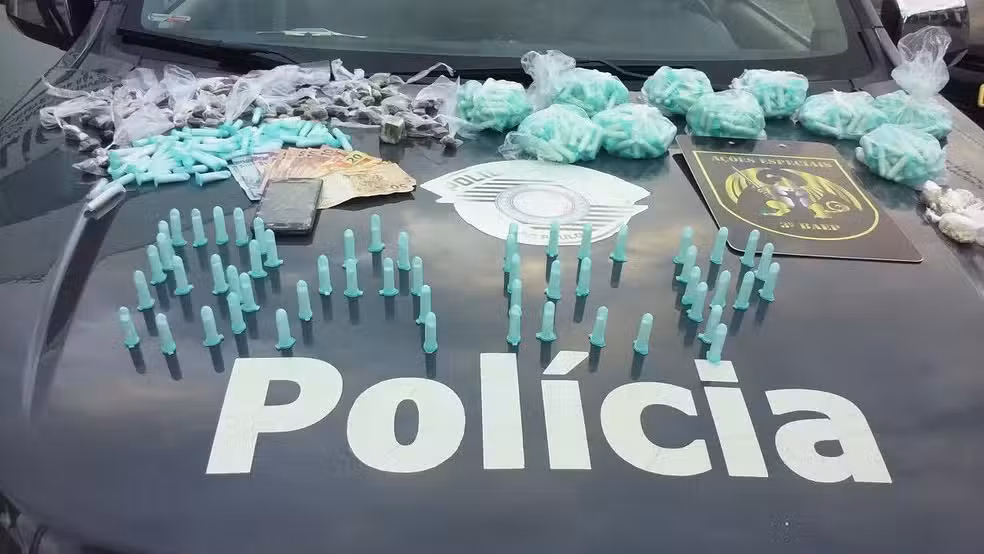 Traficante de 25 anos é preso em São José dos Campos com 991 porções de drogas pelo BAEP